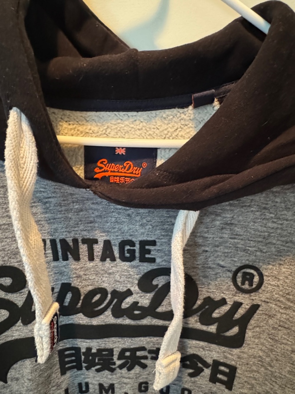 Superdry Gray and Black Vintage Logo Hooded Sweatshirt Size XL - Picture 4 of 6
